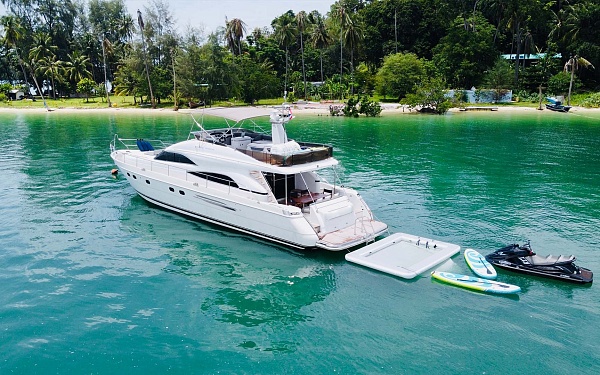 Аренда моторной яхты Princess 65 Oceana на Пхукете